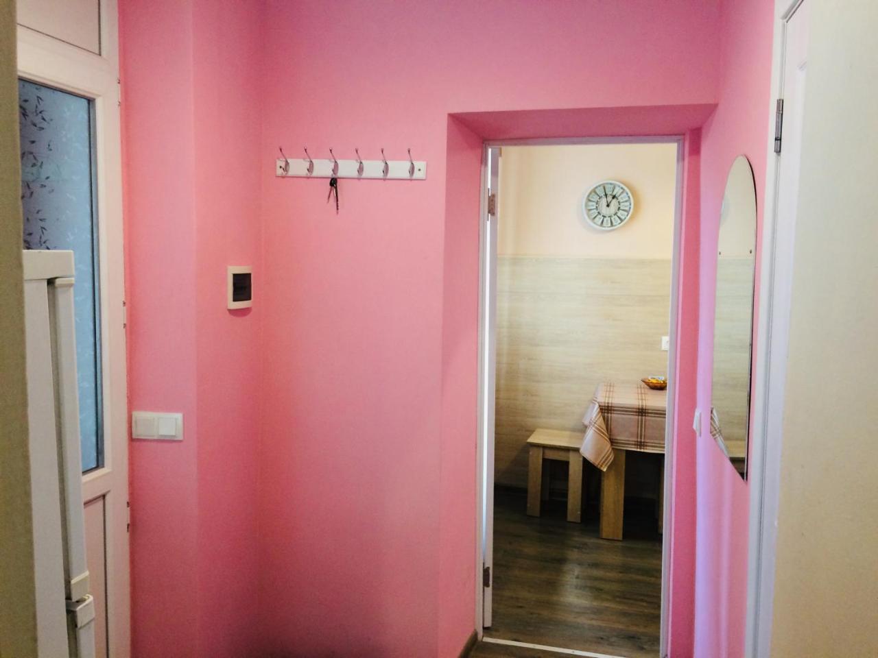 Світло Цілодобово Apartments In The City Center Lviv Dış mekan fotoğraf